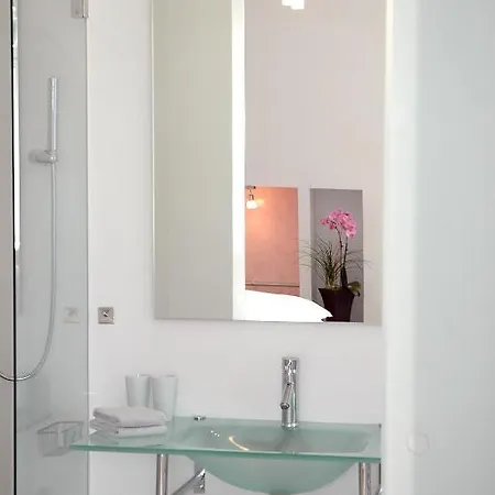 Astoria Hotel 4*